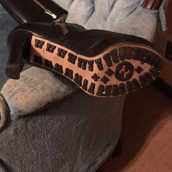 Shoes - Picture 4 of 4